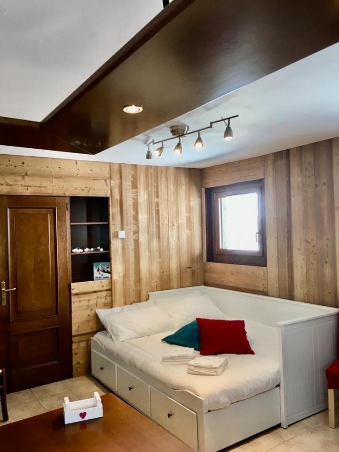 Апартаменти Aroma Di Legno E Profumo Di Neve Брей-Червінія Екстер'єр фото